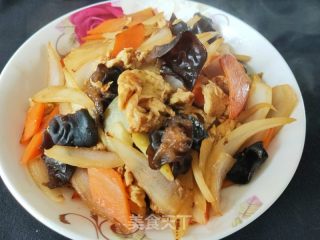 洋葱木耳炒鸡蛋的做法步骤：14
