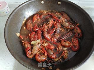 红烧小龙虾的做法步骤：7
