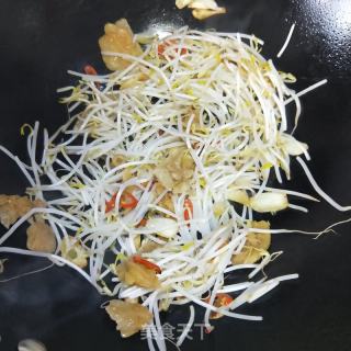炝炒豆芽的做法步骤：7