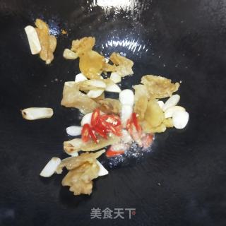 炝炒豆芽的做法步骤：6