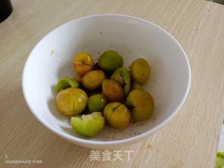 椒盐三月李的做法步骤：4