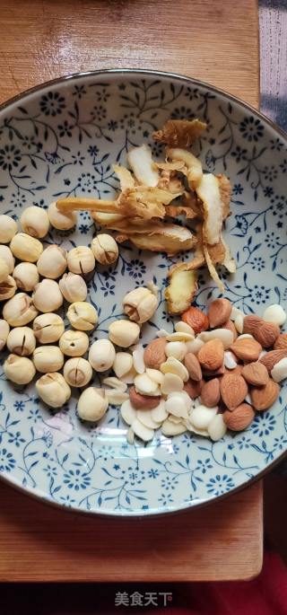 苹果瘦肉汤的做法步骤：3
