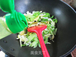 苦瓜炒双笋的做法步骤：10
