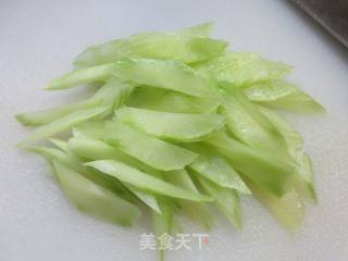 苦瓜炒双笋的做法步骤：4