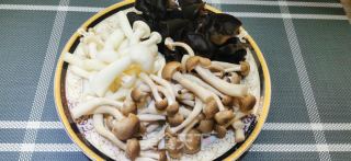 山药排骨汤的做法步骤：2