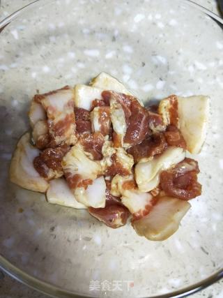 五花肉炒小南瓜的做法步骤：4