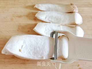 爆！杏鲍菇的神仙吃法，有烤箱就会～烤杏鲍菇的做法步骤：2
