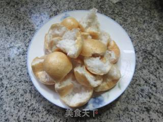 黑木耳油面筋炒莴笋的做法步骤：2