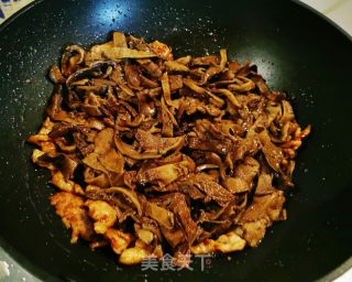 肉片烧榛蘑的做法步骤：7