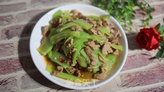 肉片炒莴笋的做法步骤：6