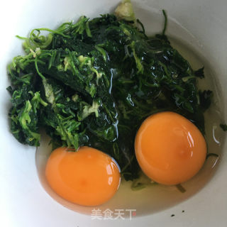 荠菜鸡蛋烙饼的做法步骤：3
