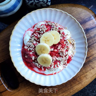 草莓酸奶拌荞麦片的做法步骤：10