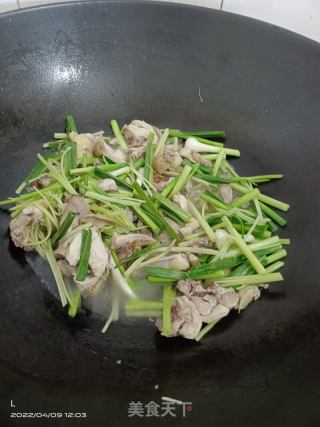 蒜香鸡肉的做法步骤：4