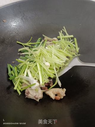 蒜香鸡肉的做法步骤：3