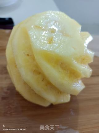 椒盐凤梨的做法步骤：1