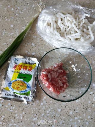 肉末榨菜汤粄的做法步骤：1