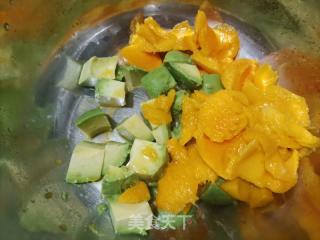芒果牛油果虾仁沙拉的做法步骤：4