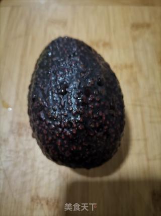 芒果牛油果虾仁沙拉的做法步骤：1