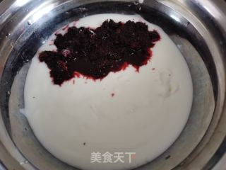 桑椹酸奶慕斯的做法步骤：4