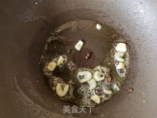 蒜苔木耳炒鸡蛋的做法步骤：6
