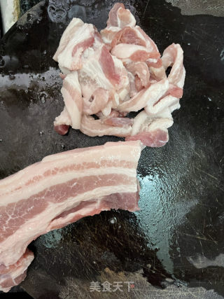 香干炒五花肉的做法步骤：2