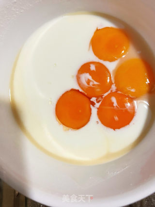 戚风蛋糕的做法步骤：4