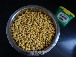 酱香黄豆的做法步骤：1