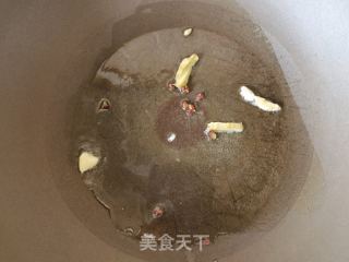 豇豆角木耳炒虾仁的做法步骤：7