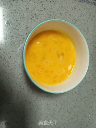 韭菜鸡蛋饺子的做法步骤：2