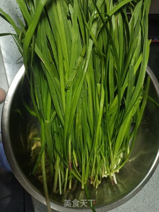韭菜鸡蛋饺子的做法步骤：1