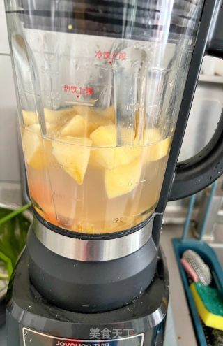 苹果胡萝卜米糊的做法步骤：2