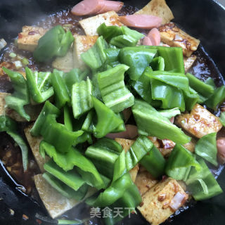 老干妈豆豉烧豆腐的做法步骤：7