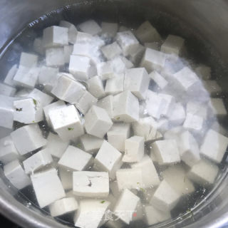香椿拌豆腐的做法步骤：3