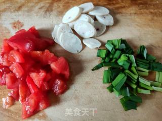 西红柿鸡蛋手擀面的做法步骤：1