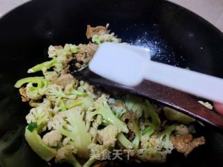 肉片炒菜花的做法步骤：9