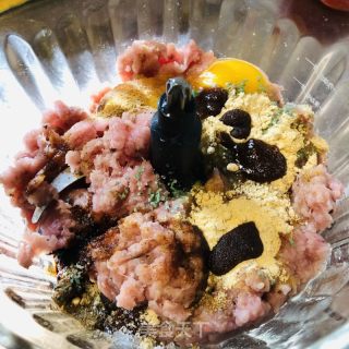 冬瓜丸子汤的做法步骤：1