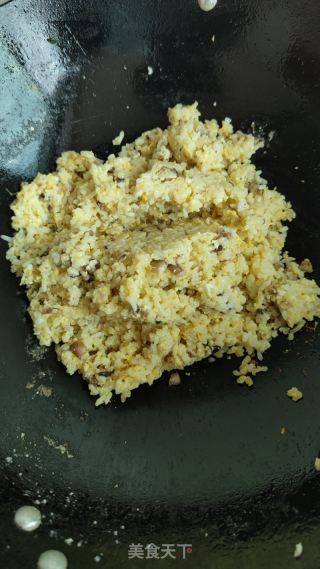 香菇蛋炒饭的做法步骤：7