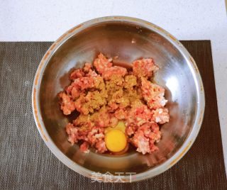 鲜肉香菜水饺的做法步骤：3