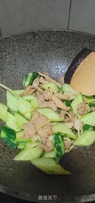 驴肉炒青瓜的做法步骤：11