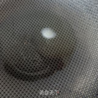 酱肉末拌萝卜苗银耳的做法步骤：5