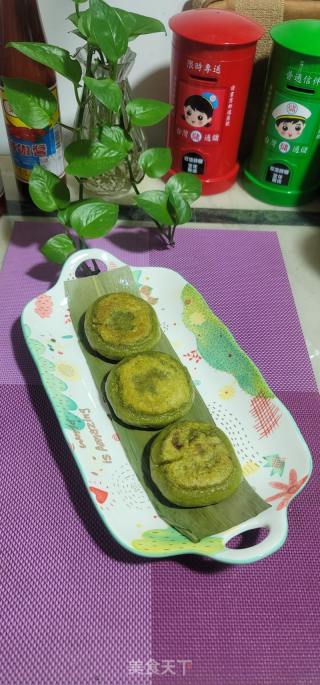红豆沙艾草糯米饼的做法步骤：13