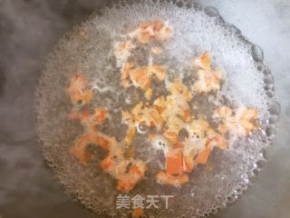 虾仁木耳荠菜丸子粉丝汤的做法步骤：10
