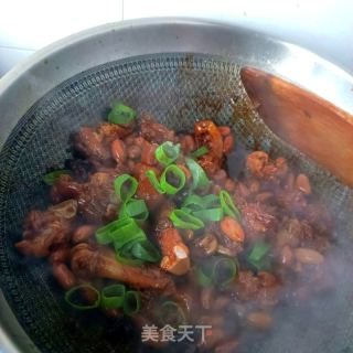 花生炖猪脚的做法步骤：14
