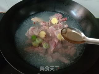 麻辣鸭的做法步骤：2