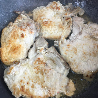 香菇烧大排的做法步骤：4