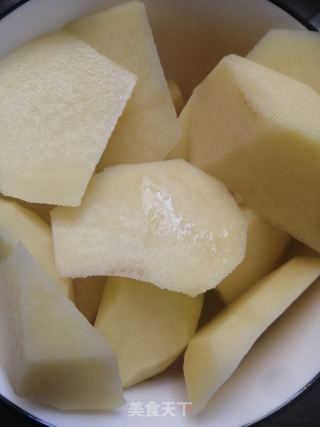 排骨土豆炖粉条的做法步骤：6