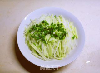 生拌椒油苤蓝的做法步骤：4