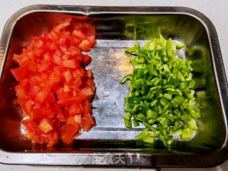 鸡蛋土豆丝饼的做法步骤：4