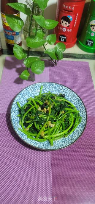 豆豉蒜末炒番薯叶的做法步骤：9