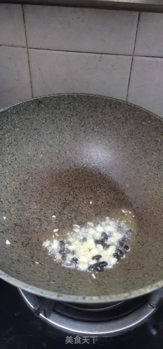 豆豉蒜末炒番薯叶的做法步骤：4